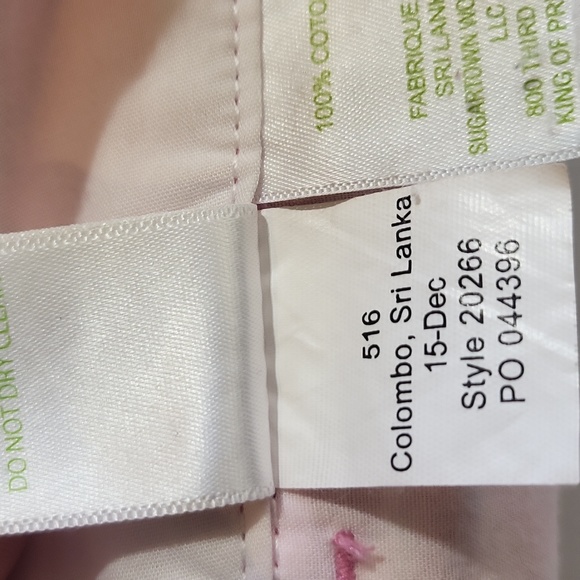 LILLY PULITZER Pink Buttercup Short 5" Scalloped Hemline - Picture 15 of 15